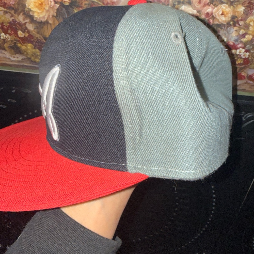 2 Vintage Fitted Atlanta Braves Hats - Picture 7 of 15